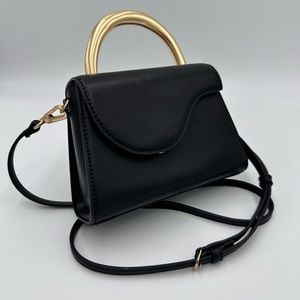 CHARLES & KEITH
ANGULAR FLAP METALLIC TOP HANDLE BAG BLACK